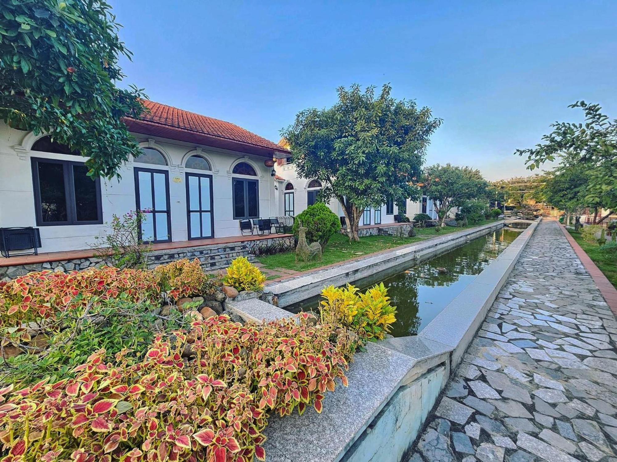 Hoa Lu Garden Resort นิญบิ่ญ ภายนอก รูปภาพ
