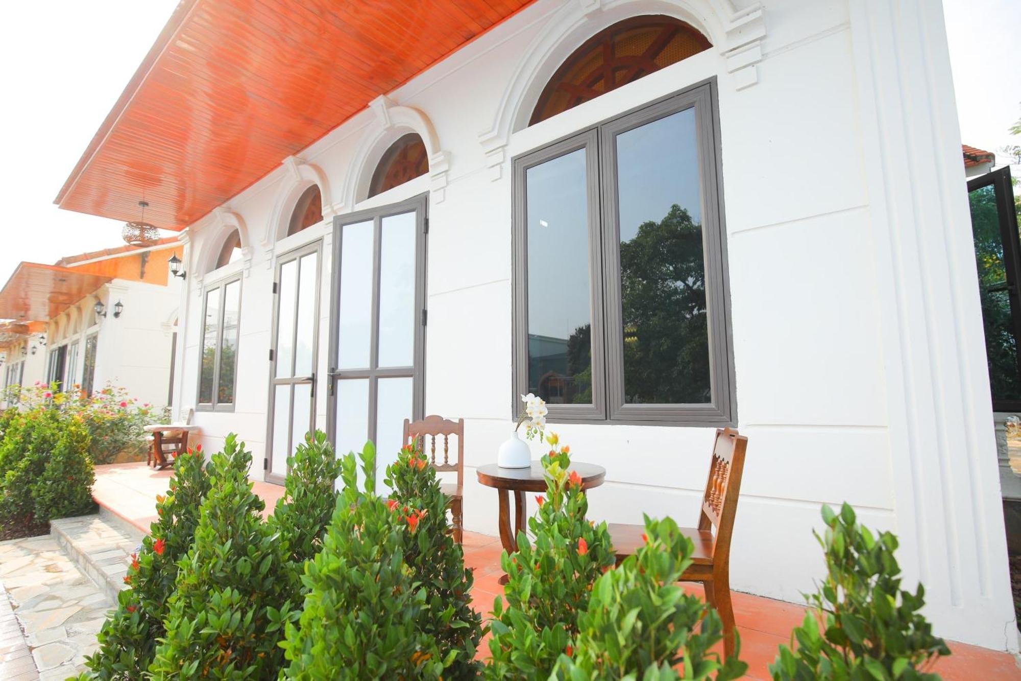 Hoa Lu Garden Resort นิญบิ่ญ ภายนอก รูปภาพ