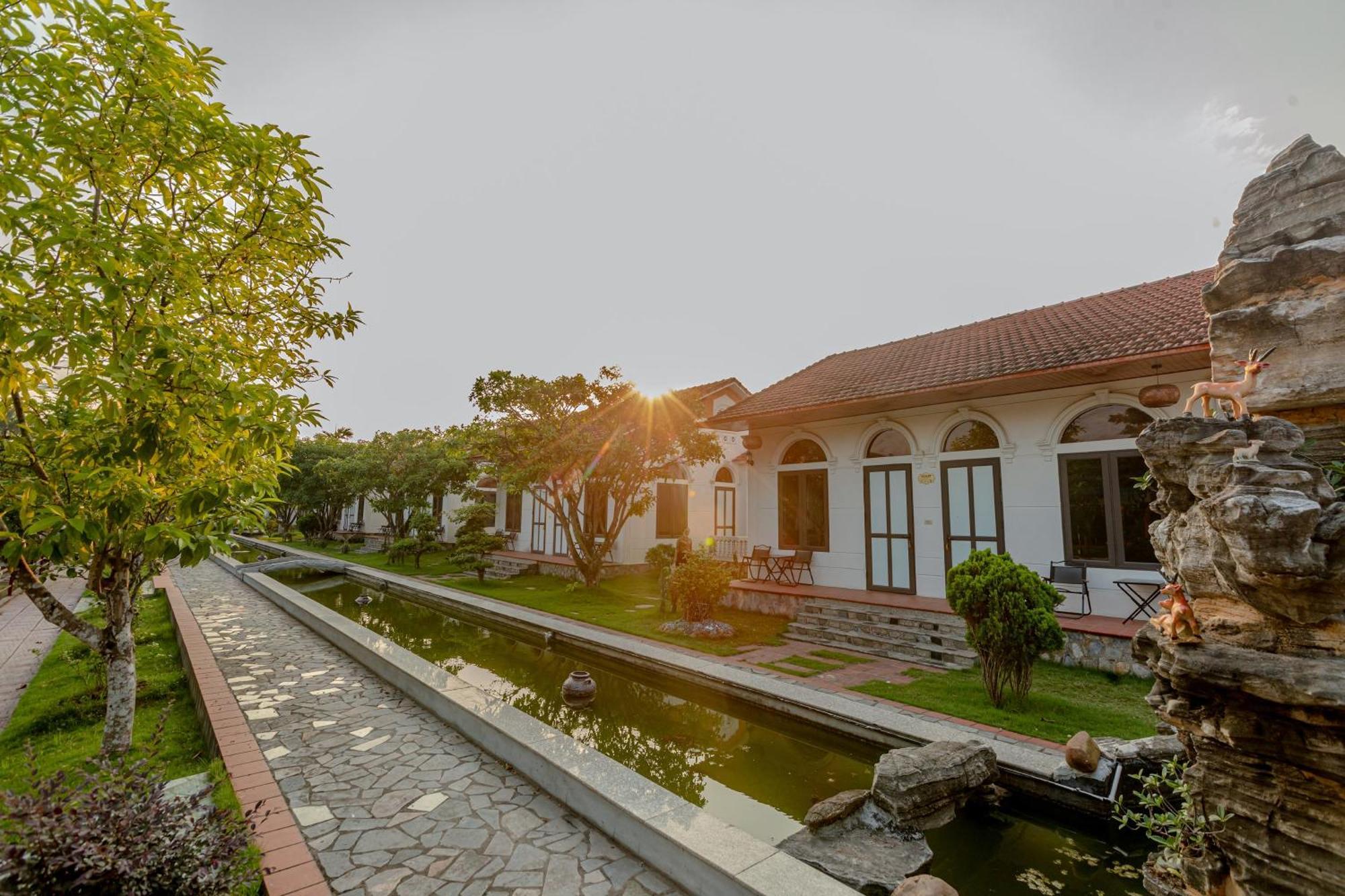 Hoa Lu Garden Resort นิญบิ่ญ ภายนอก รูปภาพ