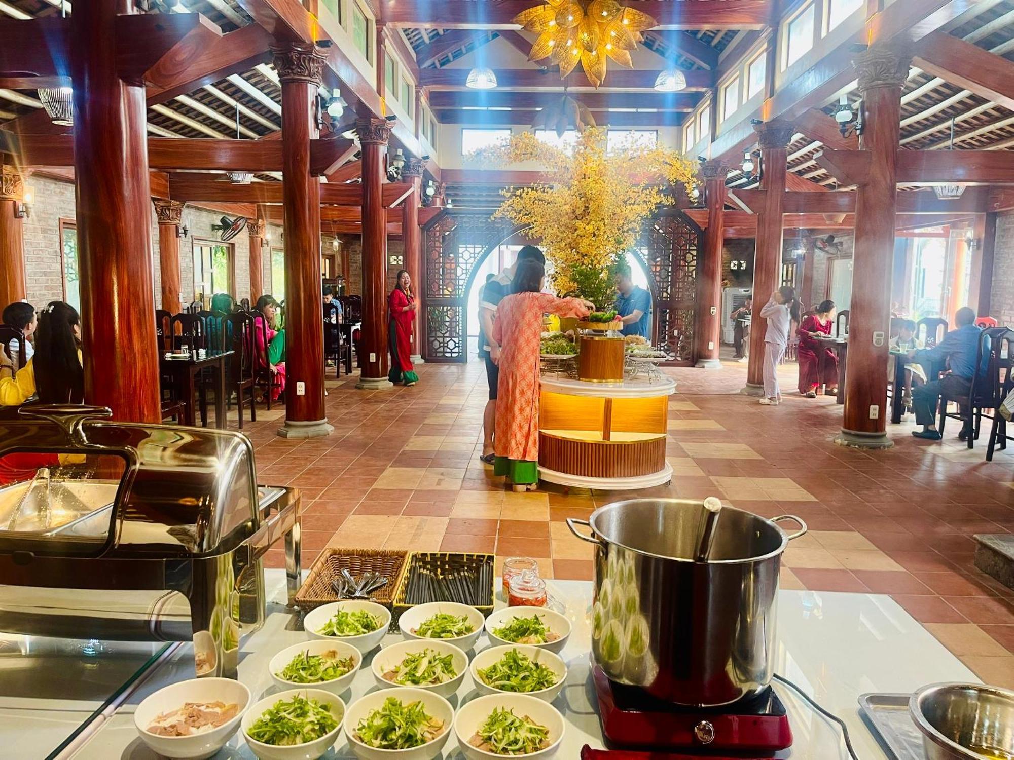 Hoa Lu Garden Resort นิญบิ่ญ ภายนอก รูปภาพ